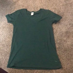 ⭐️ 3/$12 ⭐️ starred items only! 
PINK Victoria’s Secret v-neck tee. Size medium